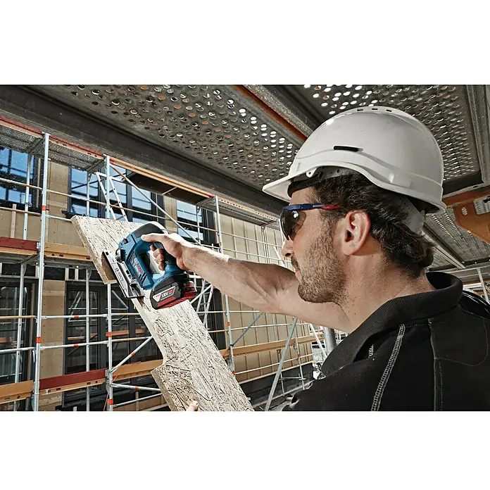 Bosch Professional Akumulatorska ubodna pila GST 18 V-LI B - 18 V, Litij-ionska, Bez akumulatora, Broj udaraca u praznom hodu: 0 - 2.700 podizaja/min - Proizvod u upotrebi
