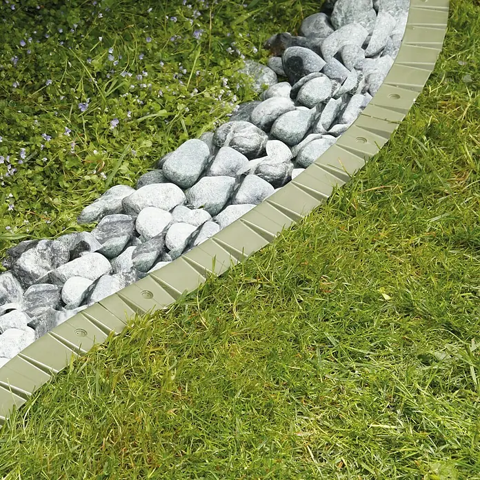 Bellissa Rasenkante Comfort Kunststoff - 50 x 11 cm, Polypropylen, Ohne Rand, Flexibel verlegbar - Stimmungsaufnahme