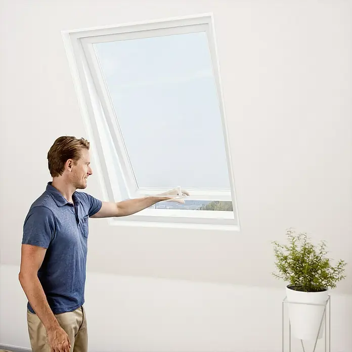Windhager Dachfenster-Insektenschutz Fliegengitter - 130 x 150 cm, Weiß, Klettbefestigung