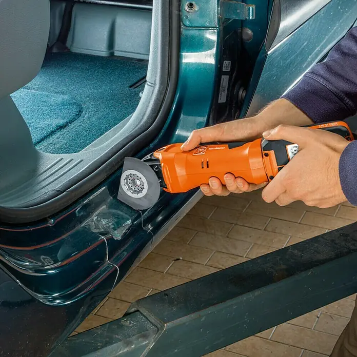 Fein MultiMaster Accu multitool - 18 V, Li-ion, 2,5 Ah, 2 accu's, Oscillatiehoek: ± 1,7°, STARLOCK-Plus-systeem - Vooraanzicht