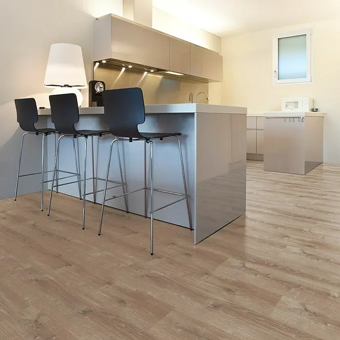 Star Clic Vinylboden More+ Smoky Oak Gold - 1.210 x 220 x 5 mm, Landhausdiele - Stimmungsaufnahme