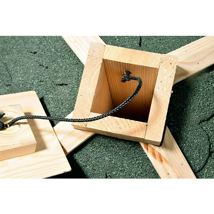 Dobar Vogelhaus - 54 x 54 x 38 cm, Ausführung: Mit Dachschindeln - Detailaufnahme