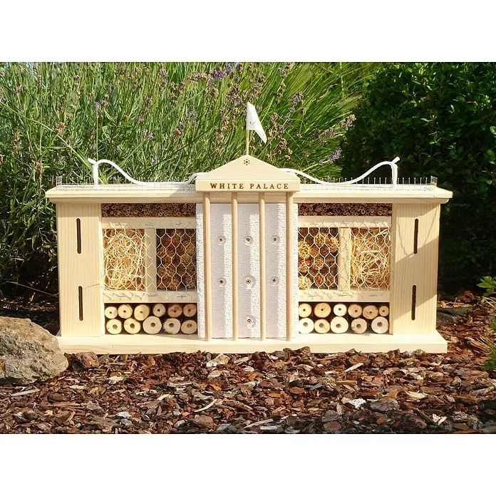 Dobar Insektenhotel Weißer Palast - 58 x 12 x 30 cm, Kiefer - Stimmungsaufnahme