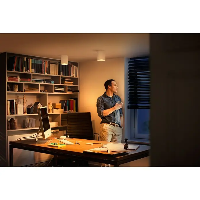 Philips Hue Led-plafondspot Pillar - 5,5 W, l x b x h: 17,8 x 13,4 x 14,3 cm, Wit, Neutraal wit - Toepassingsvoorbeeld