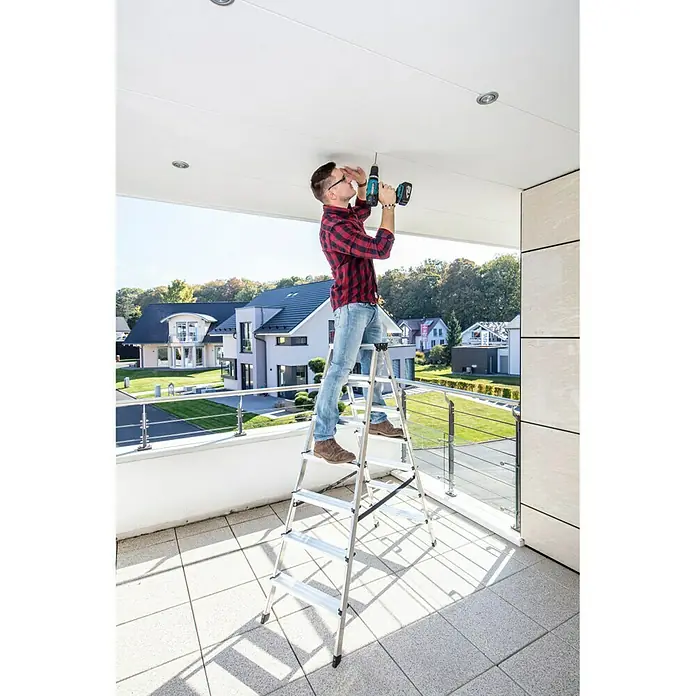 Krause Doppel-Stehleiter - 2 x 7 Stufen, Arbeitshöhe: 3,05 m - Anwendungsbeispiel