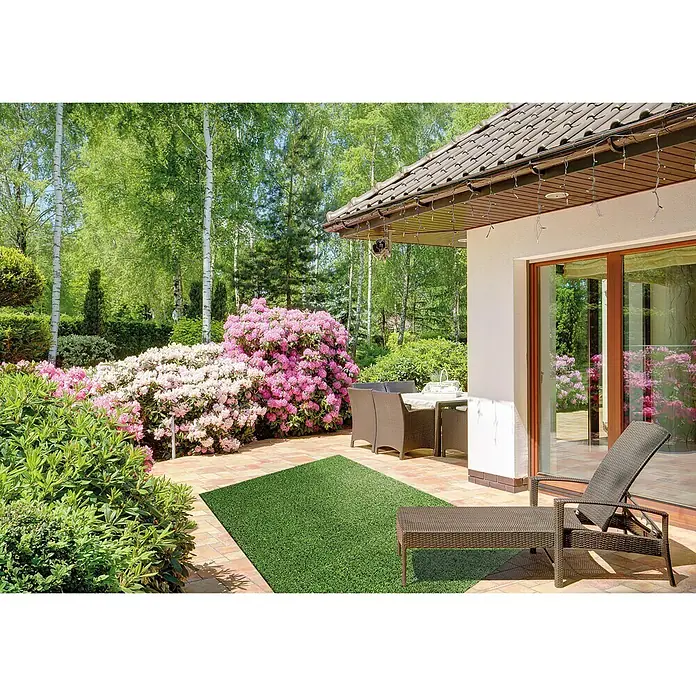 Classis Carpets Infinity Grass Rasenteppich World of Colors - 200 x 133 cm, Ultimate Green, Ohne Noppen - Anwendungsbeispiel