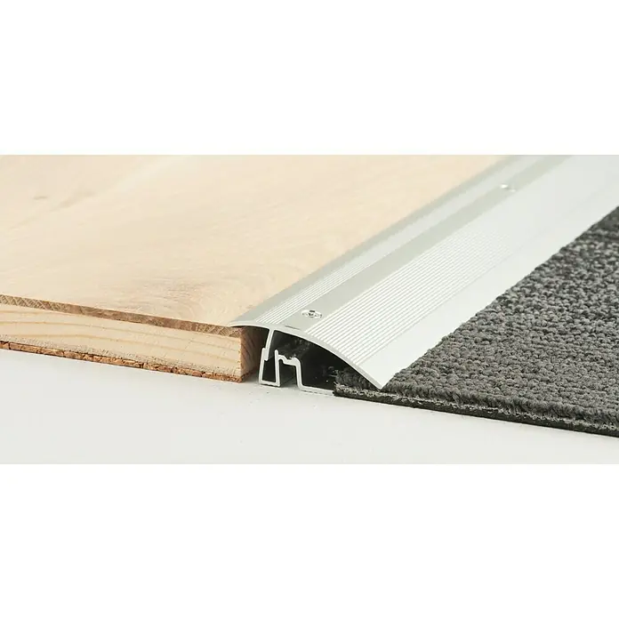 LOGOCLIC Anpassprofil 402 - Silber, 0,9 m x 50 mm, Montageart: Schrauben - Detailaufnahme