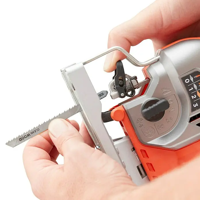 Black+Decker Sierra de calar BES610K-QS - 650 W