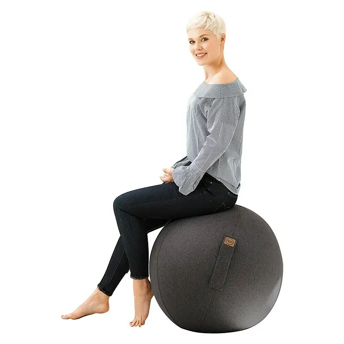 Sitting Ball Gymnastikball Felt - Anthrazit, Durchmesser: 65 cm, Material Bezug: 100 % Polyester - Stimmungsaufnahme