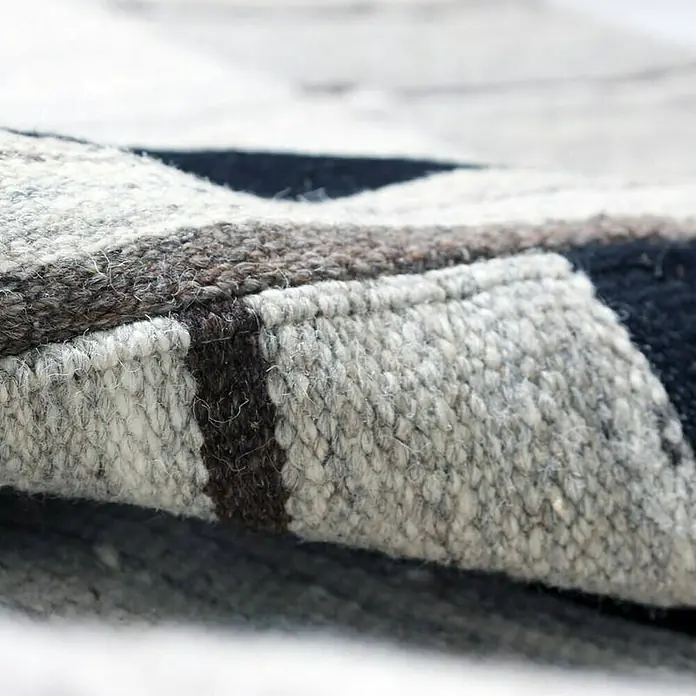 Kayoom Flachgewebeteppich Intenso 325 - Grau, 230 x 160 cm, 80 % Wolle, 20 % Baumwolle - Detailaufnahme