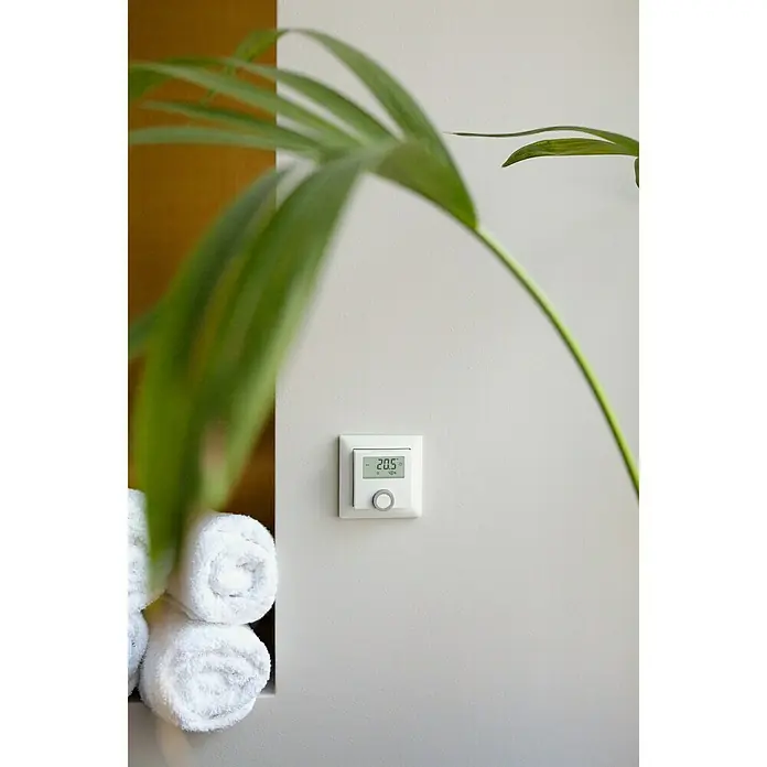 Bosch Smart Home Funk-Raumthermostat - Weiß, Batteriebetrieben, 25 x 86 x 86 mm - Stimmungsaufnahme