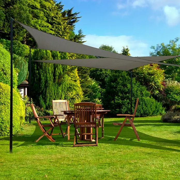 Sunfun Sonnensegel - Hellgrau, Dreieckig, L x B: 360 x 360 cm - Anwendungsbeispiel
