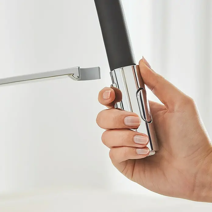 Grohe Spültischarmatur Feel - Chrom, Glänzend, Hoher Auslauf - Stimmungsaufnahme