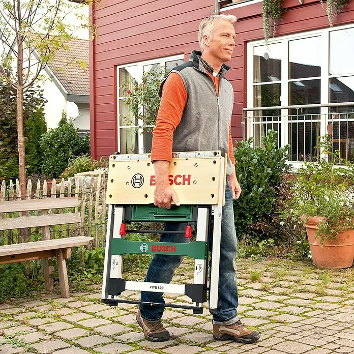 Bosch Spann- & Arbeitstisch PWB 600 - Arbeitshöhe: 834 mm, Arbeitsfläche: 680 x 680 mm - Anwendungsbeispiel