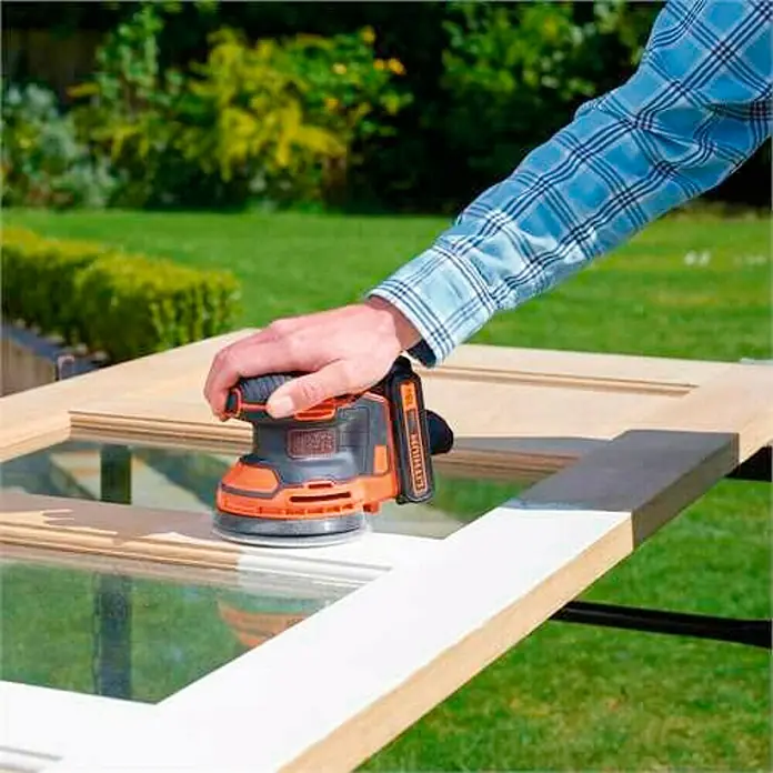 Black+Decker Lijadora excéntrica de batería BDCROS18-QW - 18 V, Iones de litio, 5 Ah, 1 batería, 125 mm