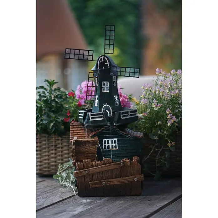 Ubbink AcquaArte Staande pomp Molen - 19,5 x 22 x 48 cm, Groen, Bruin, Grijsbruin - Sfeeropname