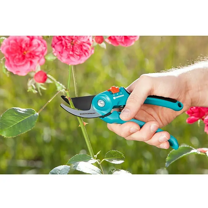 Gardena Classic Gartenschere B/S-M - Bypass, Max. Aststärke: 22 mm