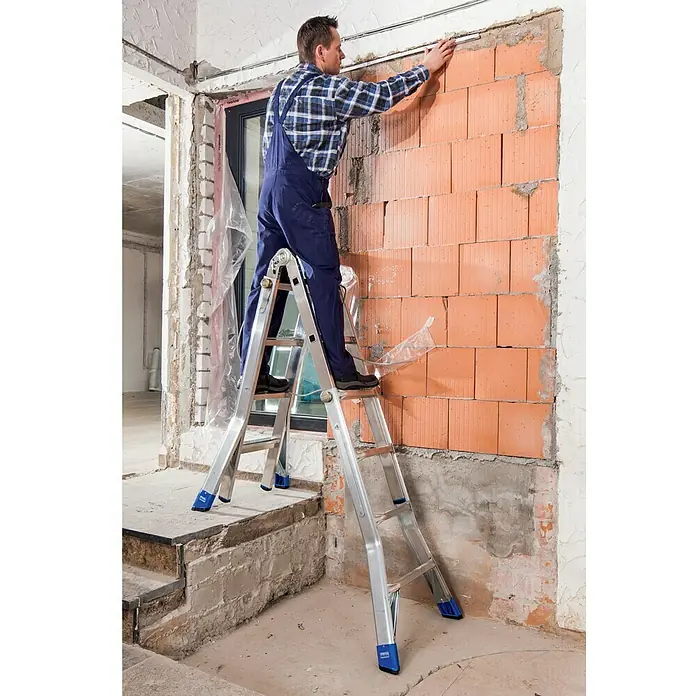 Krause Stabilo Sprossen-Gelenk-Teleskopleiter - Arbeitshöhe: 5 m, 4 x 4 Sprossen, Treppenfunktion, Aluminium - Anwendungsbeispiel