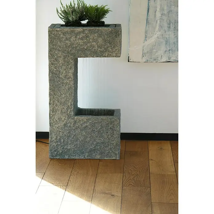 Dobar Kunststeinbrunnen - 39 x 20,5 x 70 cm - Stimmungsaufnahme