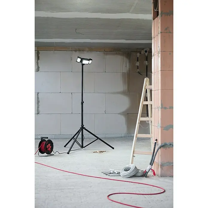 Profi Depot LED-Strahler - 3-flammig, Mit Stativ, 42 W, IP54
