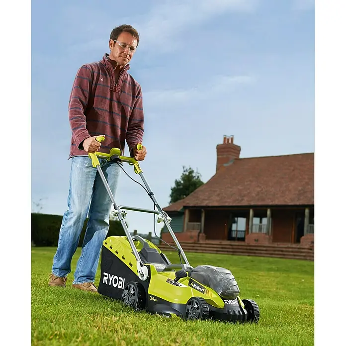 Ryobi ONE+ Hybrid-Rasenmäher RLM18C36H225F - Li-Ionen, 2,5 Ah, 2 Akkus, Schnittbreite: 34 cm
