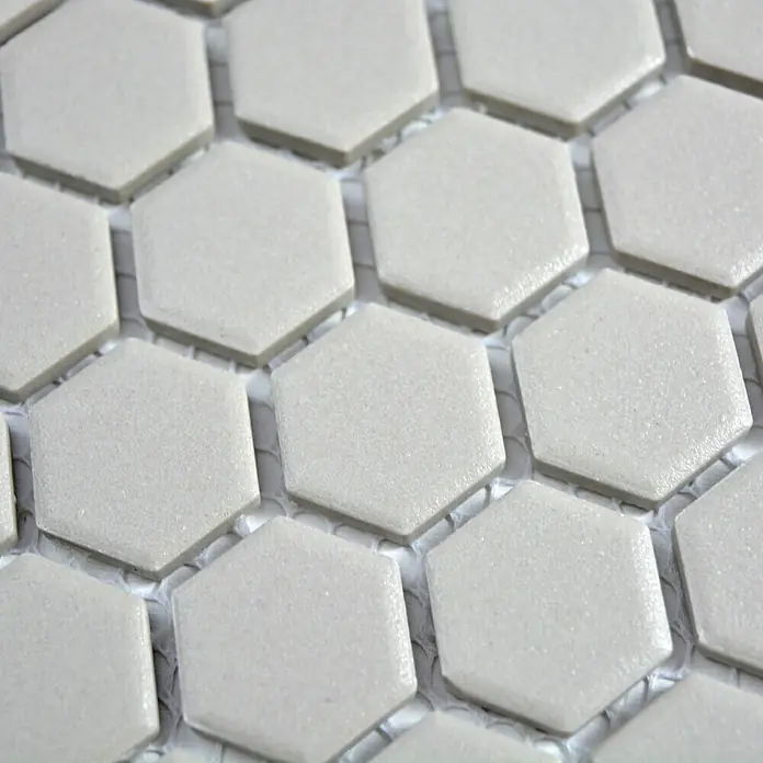 Mosaikfliese Hexagon Uni CU HX017 - 26 x 30 cm, Hellgrau, Matt - Detailaufnahme