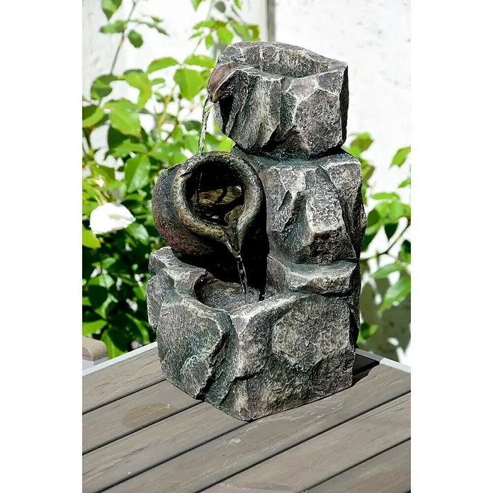 Dobar Zimmerbrunnen - 17,2 x 16,2 x 27 cm, Grau/Sand, Mit Pumpe - Stimmungsaufnahme