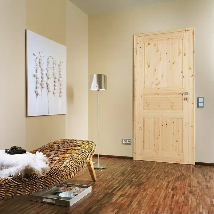 Kilsgaard Zimmertür 02/03 - 610 x 1.985 mm, DIN Anschlag: Links, Kiefer, Massiv - Stimmungsaufnahme
