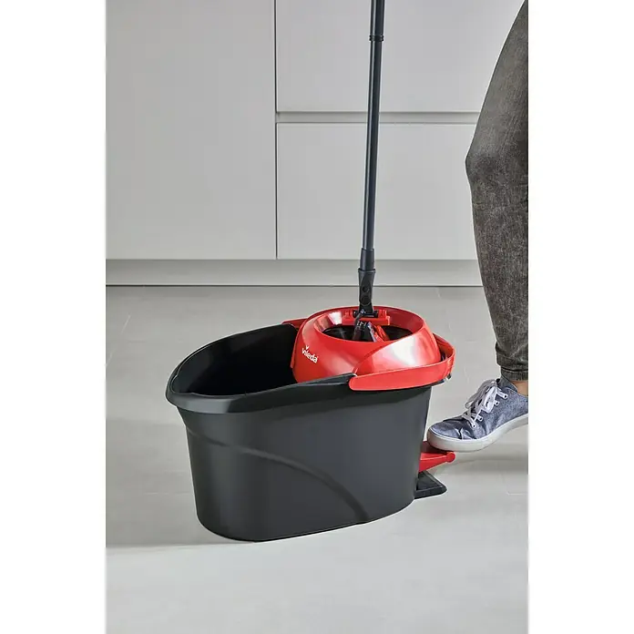 Vileda Ultramat Reinigungssystem & Eimer Turbo Set - 1 x Ultramat Eimer mit Auswringer und Fußpedal, 1 x Ultramat Wischer, 1 x Mikrofaserbezug