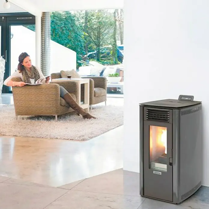 Qlima Estufa de pellets Fiorina 90-S - 2,65 kW - 9 kW, Volumen de calefacción: 240 m³, Gris