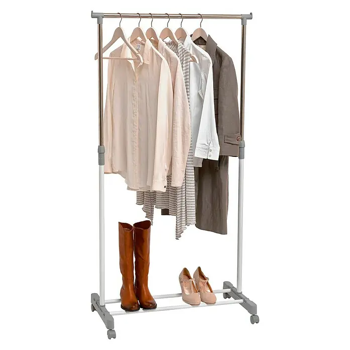 Perchero con ruedas y zapatero - L x An x Al: 75 x 42 x 165 cm, Aluminio, Plateado, Gris - Producto en uso