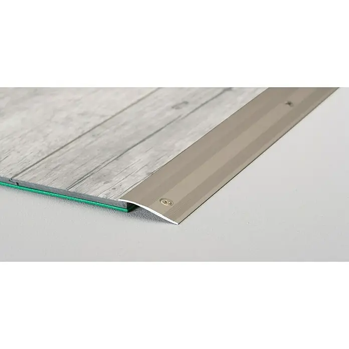 LOGOCLIC Rampenprofil 262 - Edelstahl matt, 0,9 m x 28 mm, Montageart: Schrauben - Detailaufnahme