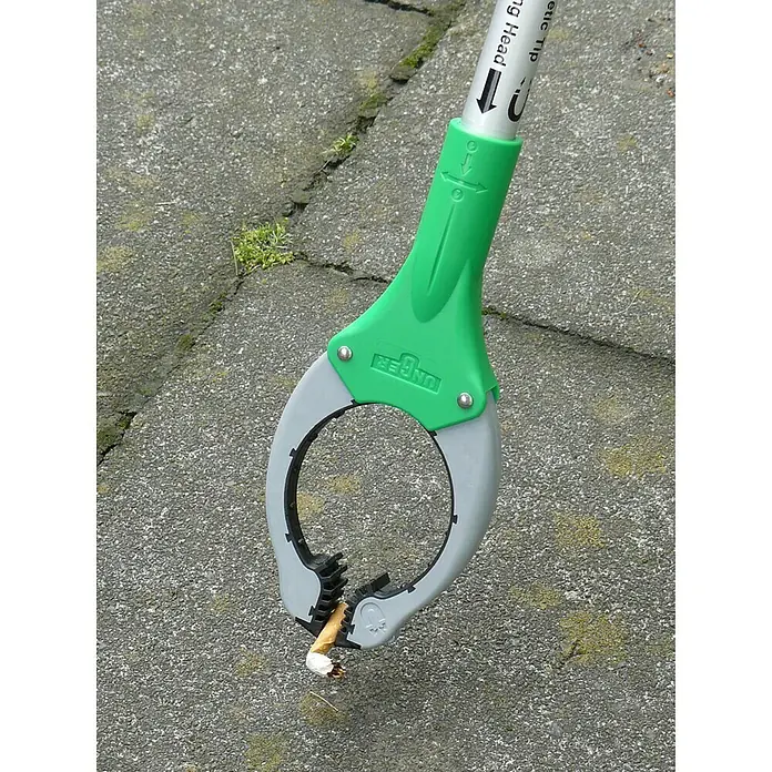 Unger Greifzange Nifty Nabber - 92 cm - Anwendungsbeispiel