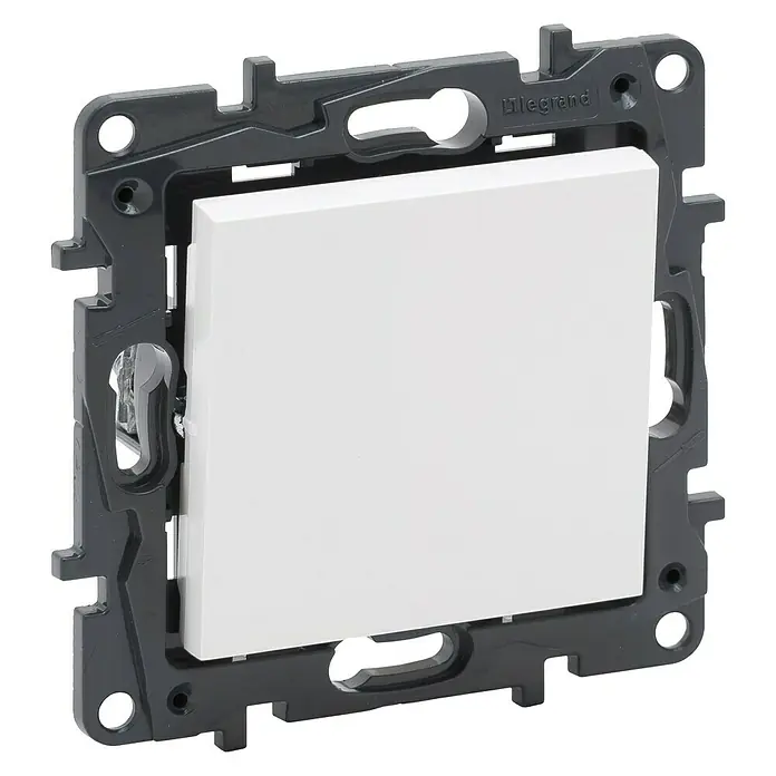 Legrand Niloé Step Conmutador - Blanco, Montaje en la pared, IP44