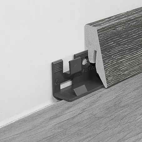 LOGOCLIC  Podna kutna lajsna K40 C hrast Scalea