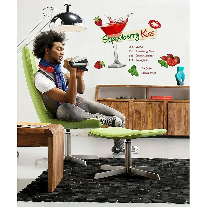 Komar Ukrasna naljepnica - Strawberry Kiss, Crveno-zeleno-žuto, 100 x 70 cm - Živopisni prikaz