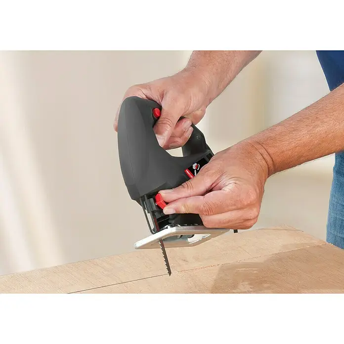 Skil Stichsäge 4190 AA - 400 W, Leerlaufhubzahl: 3.000 Hübe/min - Anwendungsbeispiel