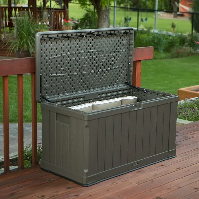 Lifetime Kissenbox Harmony - 128 x 64 x 67 cm, Braun, Kunststoff - Stimmungsaufnahme