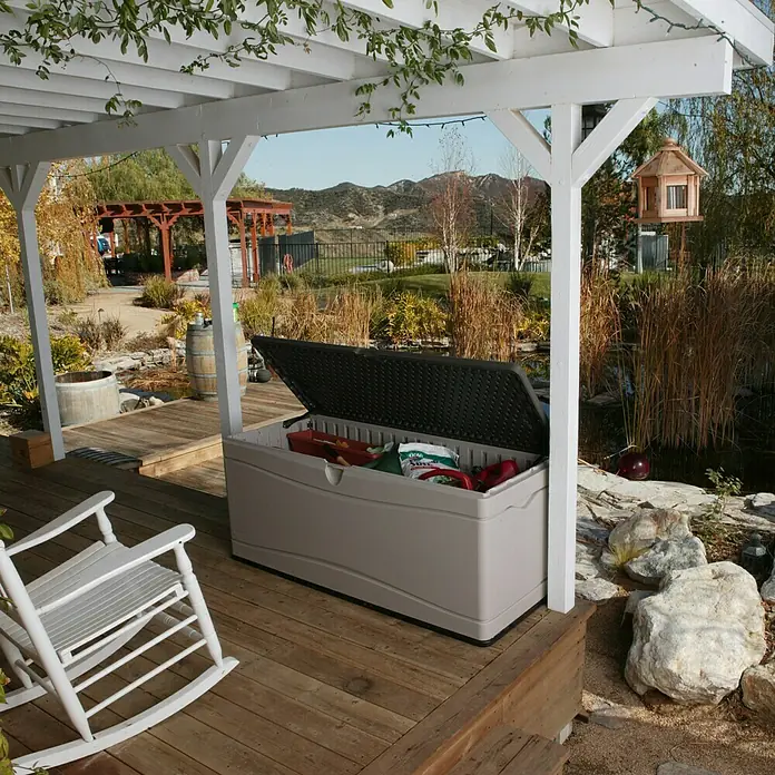 Lifetime Kissenbox XXL - L x B x H: 153 x 61 x 66 cm, Kunststoff - Stimmungsaufnahme