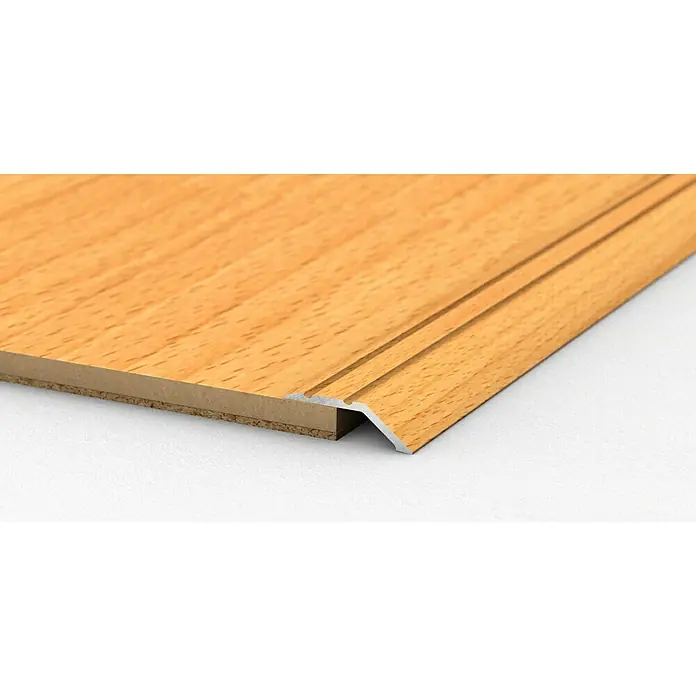 LOGOCLIC Abschlussprofil 146 - Buche, 0,9 m x 32 mm, Montageart: Kleben - Detailaufnahme