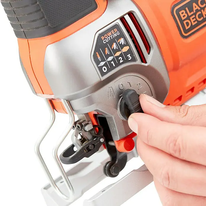 Black+Decker Sierra de calar BES610K-QS - 650 W