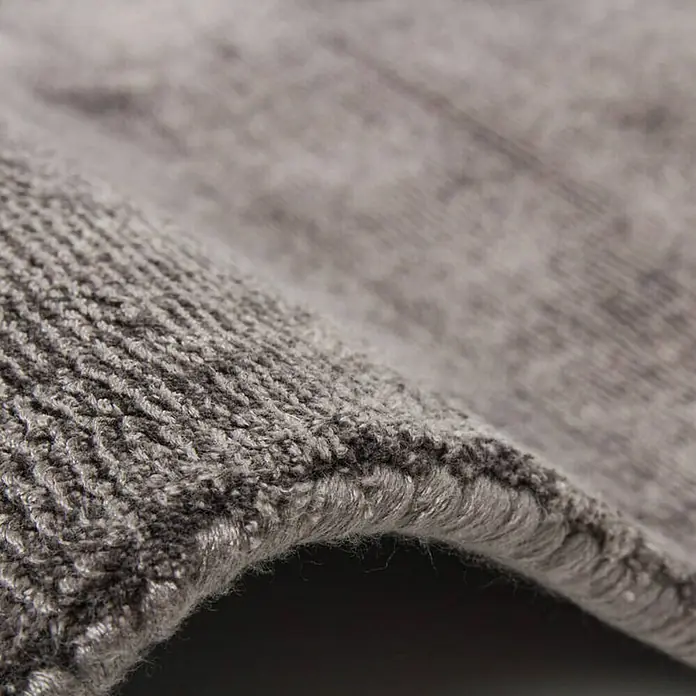 Kayoom Kurzflorteppich Luxury 110 - Grau, 170 x 120 cm, 100 % Viskose - Detailaufnahme