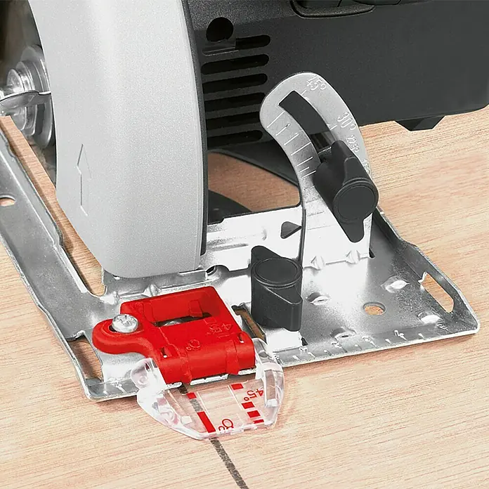 Skil Ručna kružna pila 5740 CA - 700 W, Ø 130 mm, Broj okretaja pri praznom hodu: 4.300 okr/min - Proizvod u upotrebi