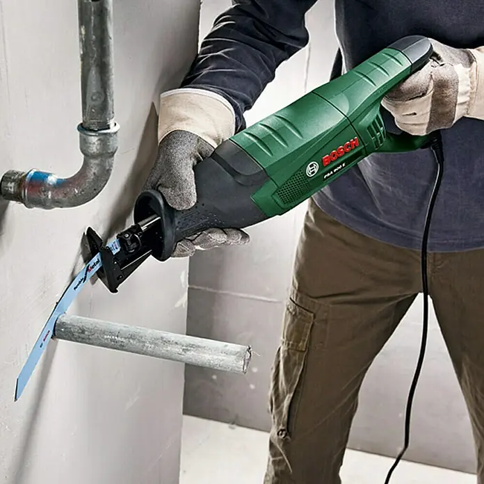 Bosch Säbelsäge PSA 900 E - 900 W, Hublänge: 28 mm, 2 Sägeblätter - Anwendungsbeispiel