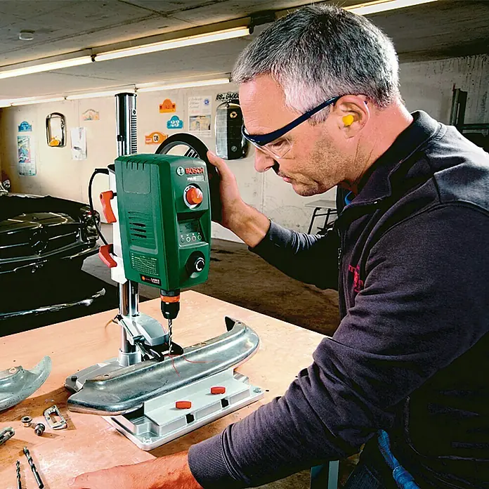 Bosch Tischbohrmaschine PBD 40 - 710 W, Hub: 90 mm