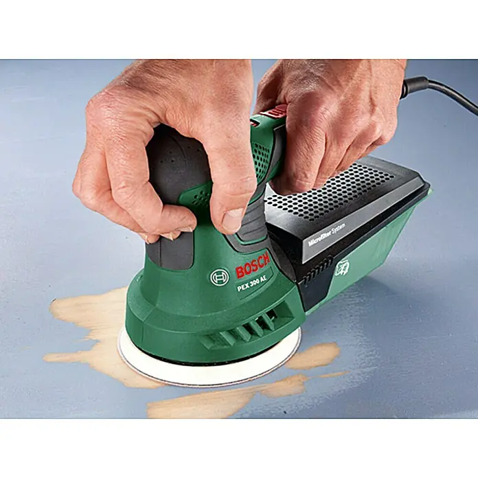 Bosch Exzenterschleifer PEX 300 AE - 270 W, Durchmesser Schleifteller: 125 mm - Anwendungsbeispiel