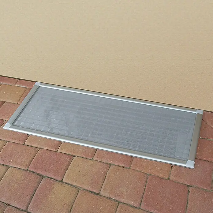 ACO Lichtschachtabdeckung - 140 x 75 cm, Bürstendichtung - Rechte Seitenansicht
