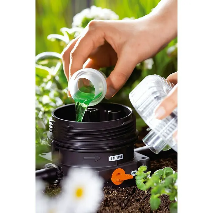 Gardena Micro-Drip Uređaj za doziranje gnojiva - Promjer: 4,6 mm, Veličina priključka: ³⁄₁₆″ - Proizvod u upotrebi