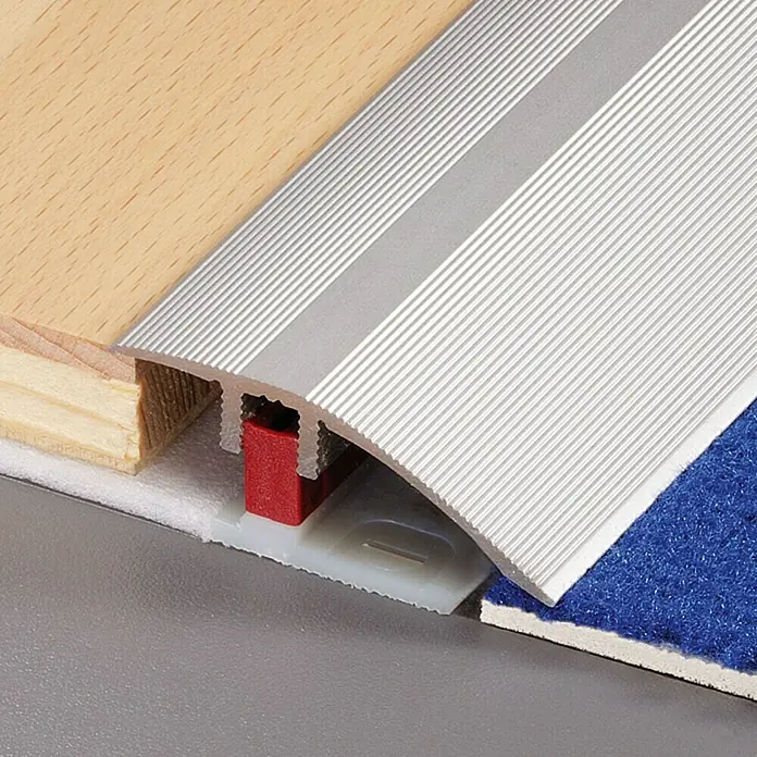 LOGOCLIC Prijelazna ukrasna lajsna - Srebrne boje, 0,9 m x 44 mm, Vrsta montaže: Uticanje - Detaljan prikaz