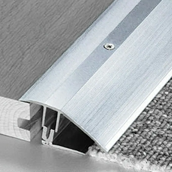 LOGOCLIC Prijelazna ukrasna lajsna - Srebrne boje, 0,9 m x 50 mm, Vrsta montaže: Vijci - Detaljan prikaz